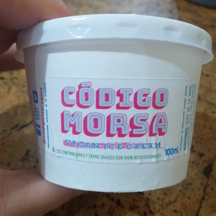photo of Código Morsa Helado De Cereza Con Chispas De Chocolate shared by @marhelene on  25 Jul 2020 - review