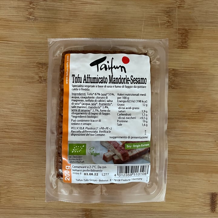 photo of Taifun Tofu Affumicato shared by @busygam3r on  29 May 2022 - review