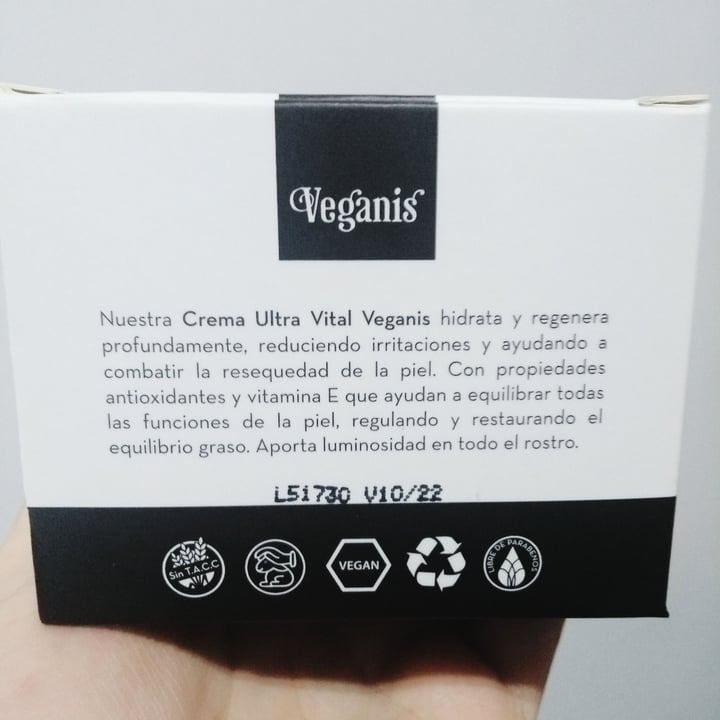 photo of Veganis Crema Facial Ultra Vital shared by @belenvegan on  29 Apr 2021 - review