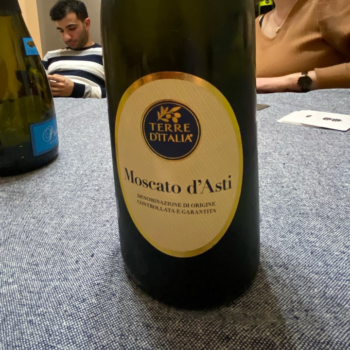 review photo of Terre d'Italia Moscato d’asti shared by @binni on 14 Mar 2022 - review