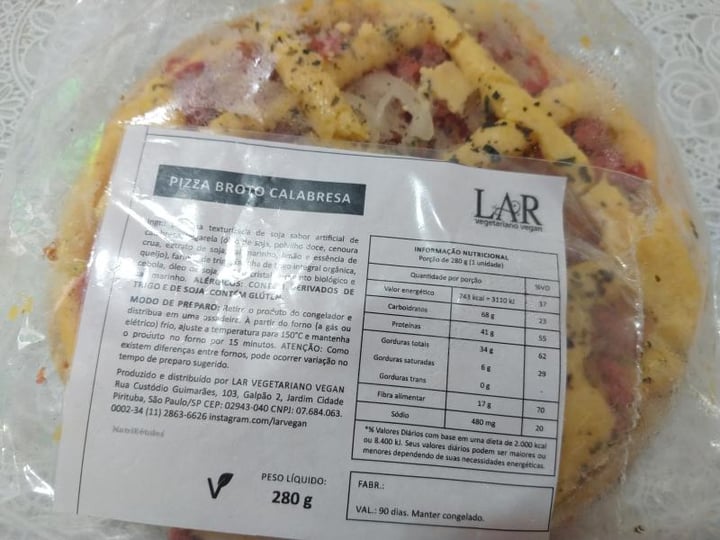 photo of Lar vegan Pizza Vegana sabor Calabresa shared by @madamex on  11 May 2022 - review
