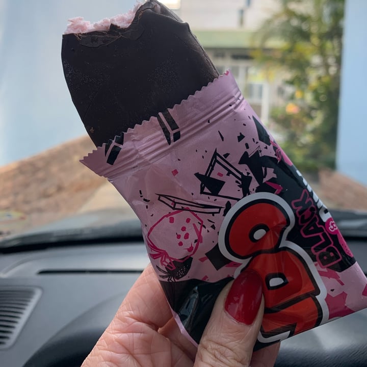 photo of Sorvete Mondo Mondo Black Pink shared by @gabigabsta on  17 Sep 2022 - review