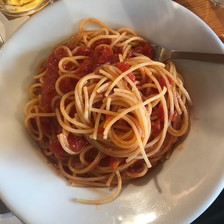 photo of Rifugio Val D'ambiez - Silvio Agostini spaghetti al pomodoro shared by @thebear87 on  17 Jul 2022 - review