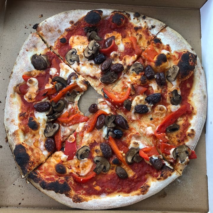 photo of Tennessy Willems Greek Pizza shared by @kattak on  12 Sep 2020 - review