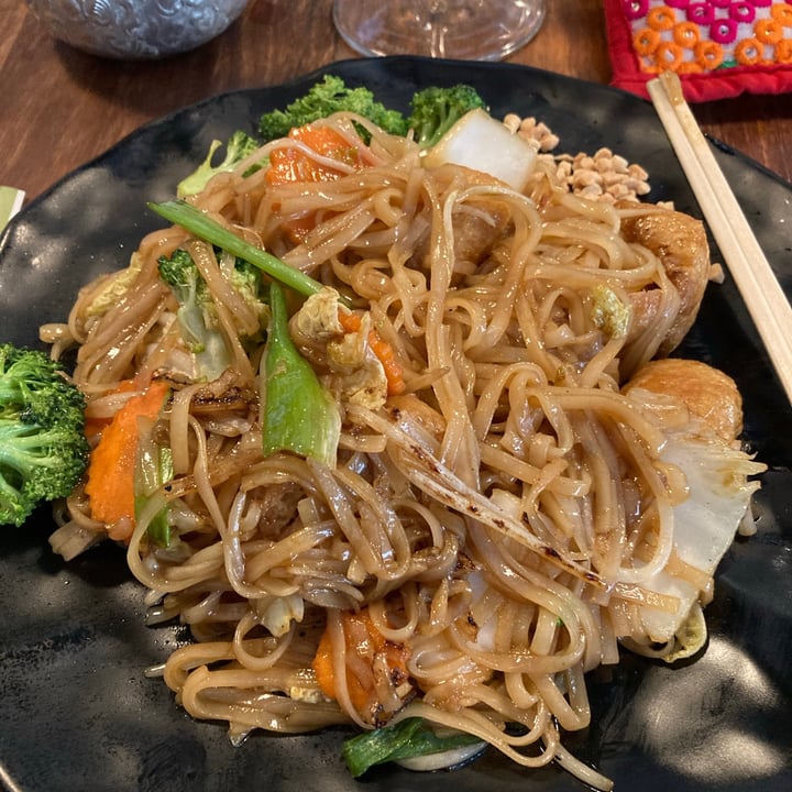 review photo of Phat Elephant Vegan Pad Thai shared by @sandyred on 12 Dec 2020 - review