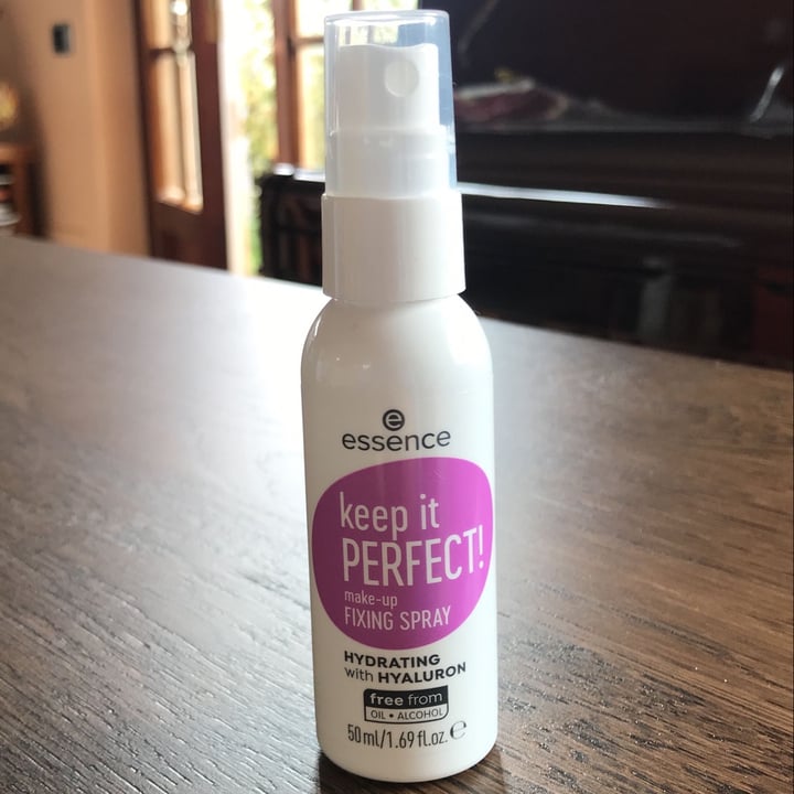 photo of Essence  Keep It PERFECT! Make-up FIXING SPRAY shared by @asia7 on  17 Feb 2022 - review