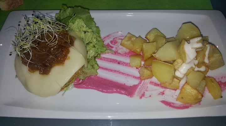 photo of Mandrágora Restaurante Vegano/Vegetariano Burguer Tex Mex shared by @lauri on  11 Mar 2020 - review
