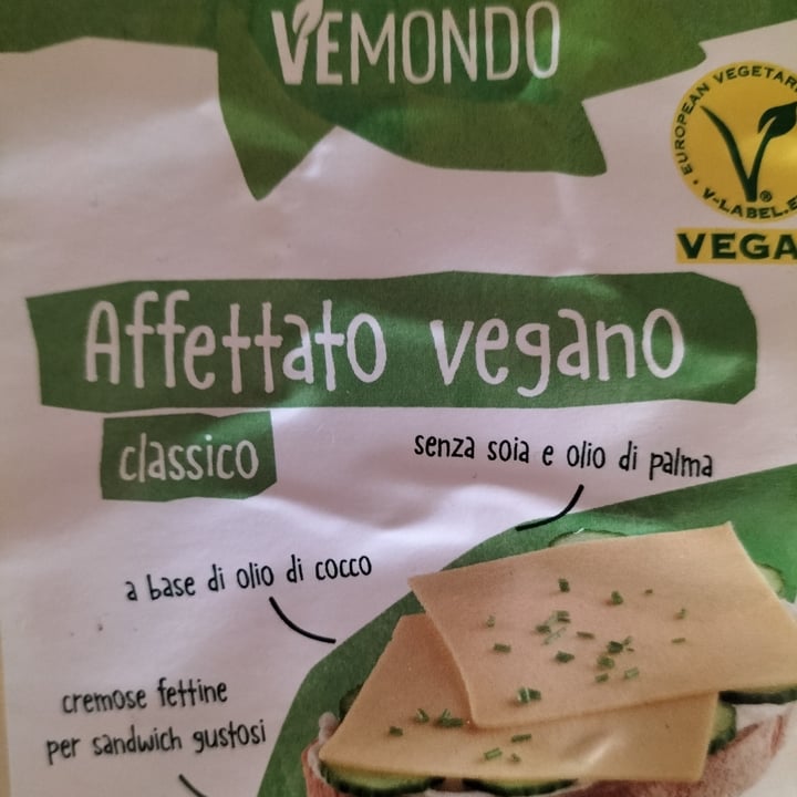 photo of Vemondo Affettato Vegano Classico shared by @valeriami on  10 Feb 2022 - review