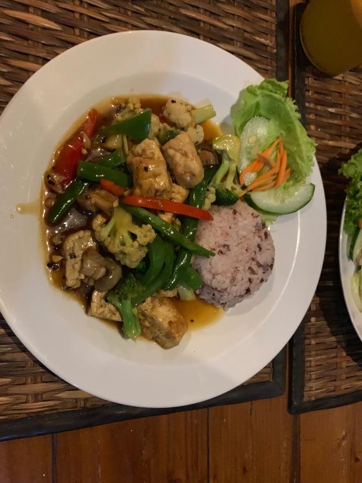 review photo of Tasty Vegan Mie goreng shared by @letsgovegan on 23 Nov 2019 - review