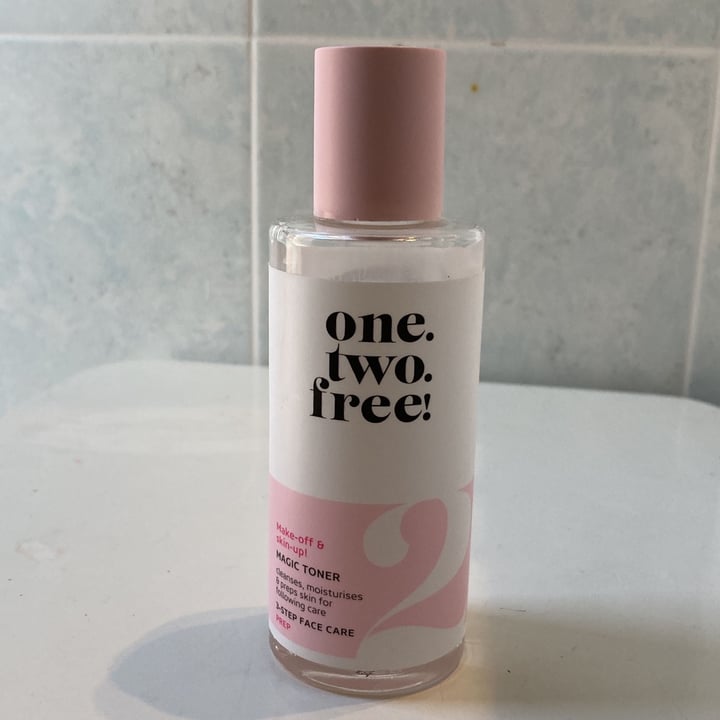 review photo of One Two Free! Magic toner shared by @giuliabalestrino on 15 Apr 2022 - review
