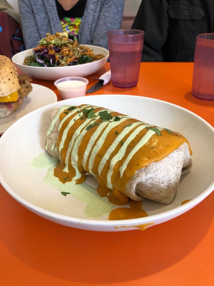 photo of Hartbreakers Good Morning Burrito shared by @drethanthevegan on  29 Dec 2018 - review
