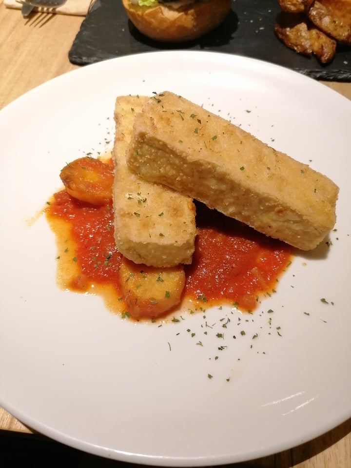photo of Restaurante Alive Tofu a la marinera con patata al horno shared by @neusbcn on  16 Oct 2022 - review