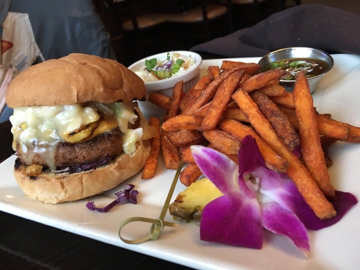 photo of The Tilted Tiki Tropical Pineapple Beyond Burger shared by @katiewink on  02 Oct 2018 - review