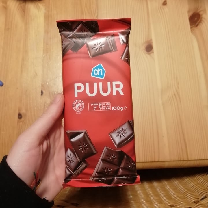 photo of Albert Heijn dark chocolate shared by @veggiehugs on  22 Feb 2022 - review