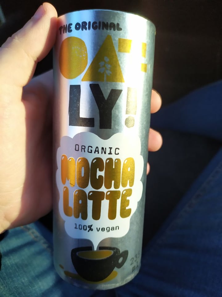 photo of Oatly Mocha Latte shared by @aguecado on  25 Mar 2020 - review