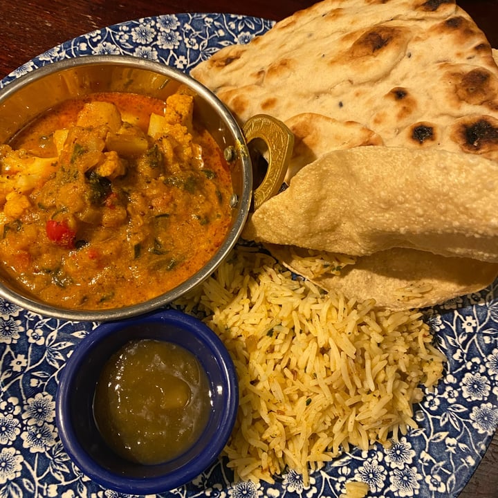 photo of Weatherspoons Pubs Cauliflower curry shared by @robsm95 on  24 Jan 2022 - review