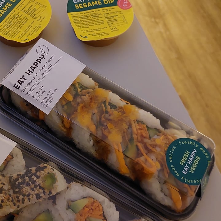 review photo of Eat Happy Sushi California XL veggie crunch shared by @walrusbabe on 12 Nov 2022 - review