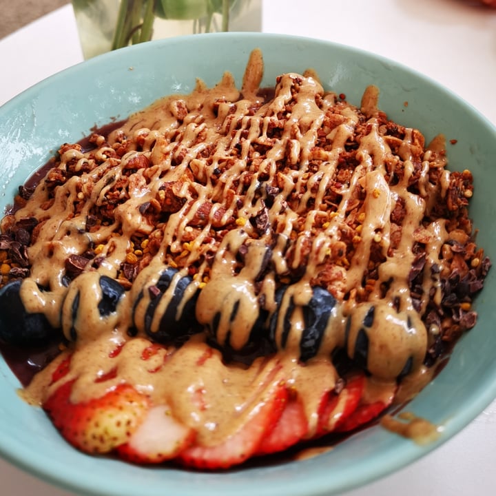 photo of Carrotsticks @ Stanley Acai Berry Bowl & Peanut Butter Granola shared by @littleneil on  14 May 2021 - review
