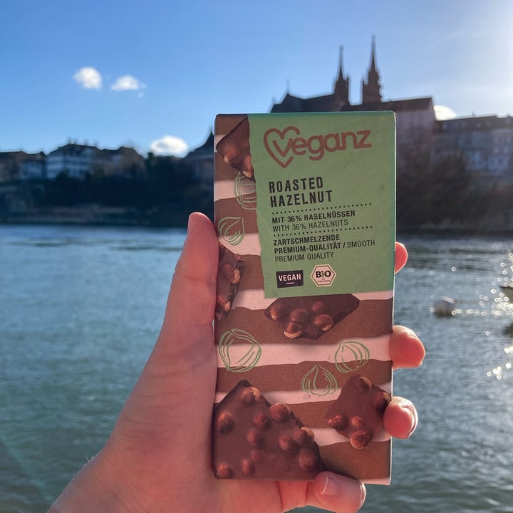 photo of Veganz Chocolate Roasted Hazelnut shared by @chloslo on  17 Feb 2022 - review