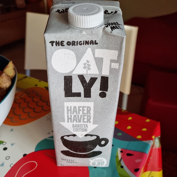 photo of THE ORIGINAL OAT-LY! Oatly  Barista Edition shared by @francy82 on  18 Jun 2022 - review