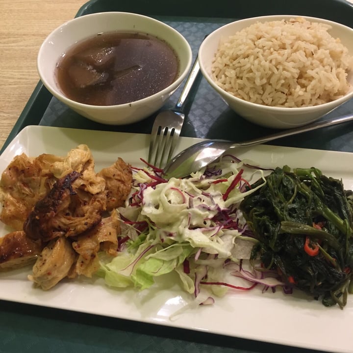 photo of Eco-Harmony Cafe 轻安地球村 Organic Fragrant Brown Rice Set Meal shared by @georgejacobs on  16 Oct 2018 - review