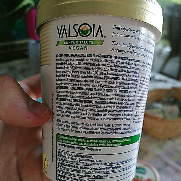 photo of Valsoia Tiramisú Flavour Gelato shared by @andras on  03 Jun 2021 - review