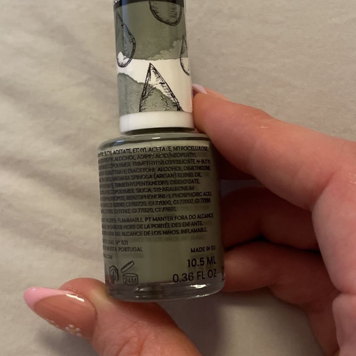 photo of Andreia professional nail polish nutri color breathable shared by @martirossi on  03 May 2022 - review