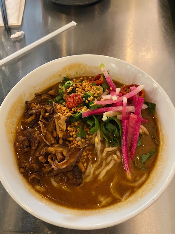 photo of City Ramen Vegan Miso Ramen shared by @lilybug on  20 Jun 2022 - review