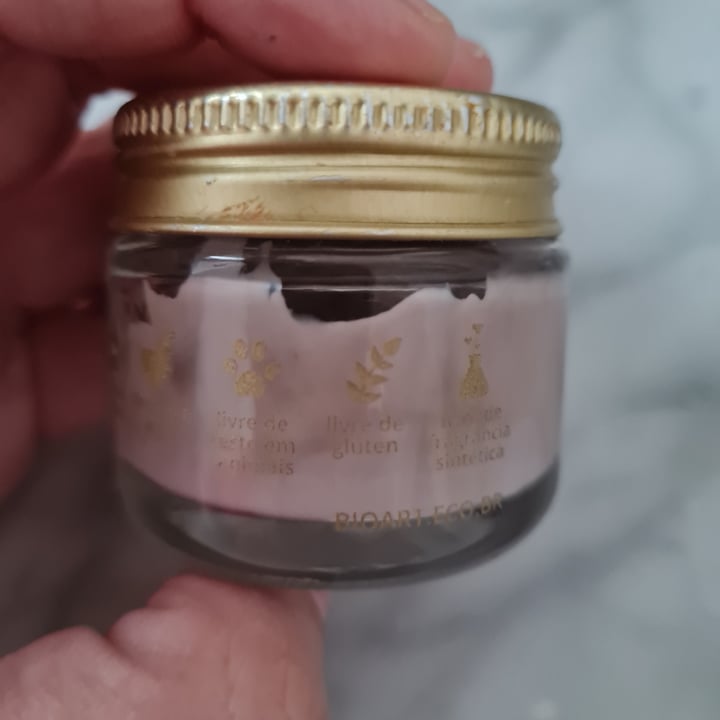 review photo of Bioart Creme Facial Bioresveratrol shared by @gisellafadda on 09 May 2022 - review