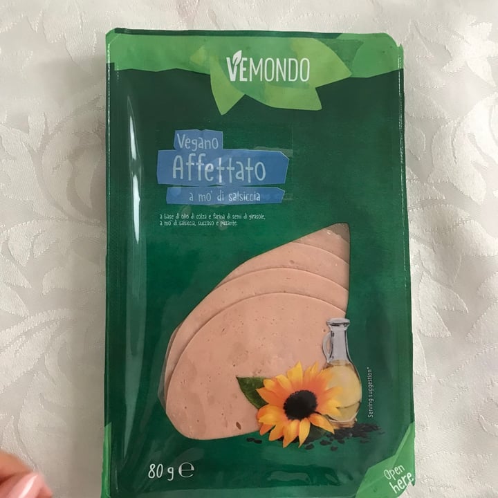 photo of Vemondo Affettato A Mo' Di Salsiccia shared by @francineveg on  06 Jan 2022 - review