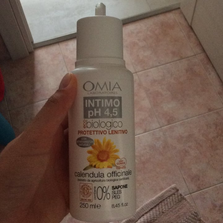 photo of Omia Laboratoires sapone intimo shared by @valeria04 on  27 Jun 2022 - review