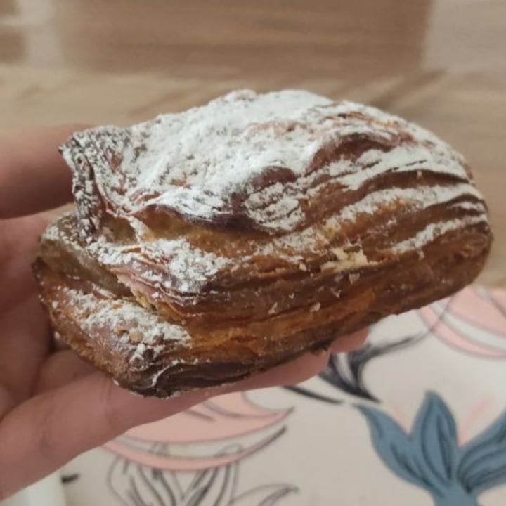 photo of Craft Vegan Bakery briques de dulce de leche shared by @yazalmonacid on  16 Nov 2022 - review