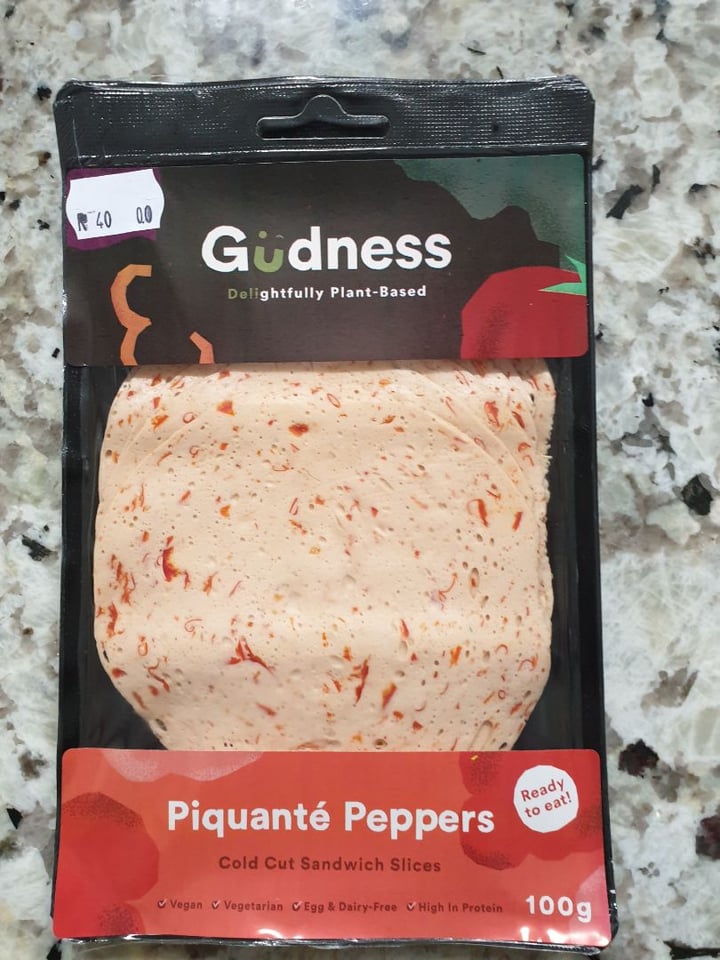 photo of Gudness Plant-Based Deli Gudness Picante Peppers Cold Cut Sandwich Slices shared by @tilana85 on  06 Feb 2020 - review