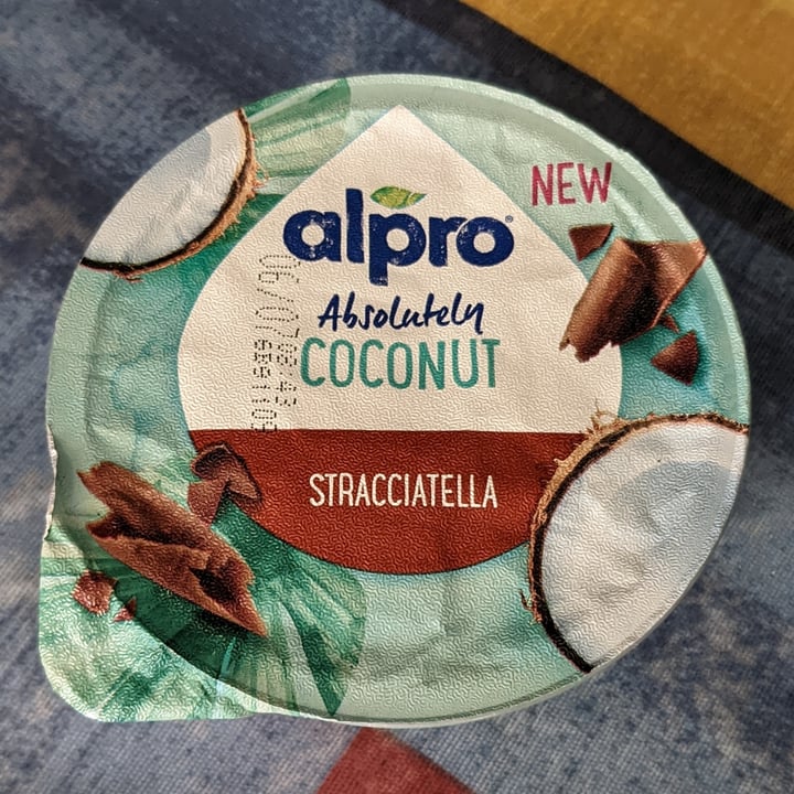 photo of Alpro Absolutely Coconut Stracciatella shared by @serelop on  29 Jun 2022 - review