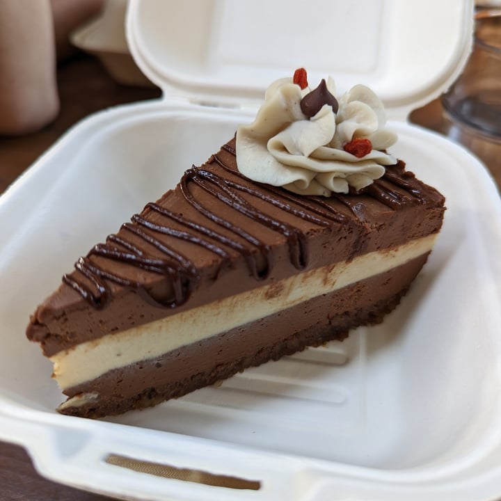 photo of SunCafe Mud pie shared by @breezeharper on  11 Apr 2022 - review