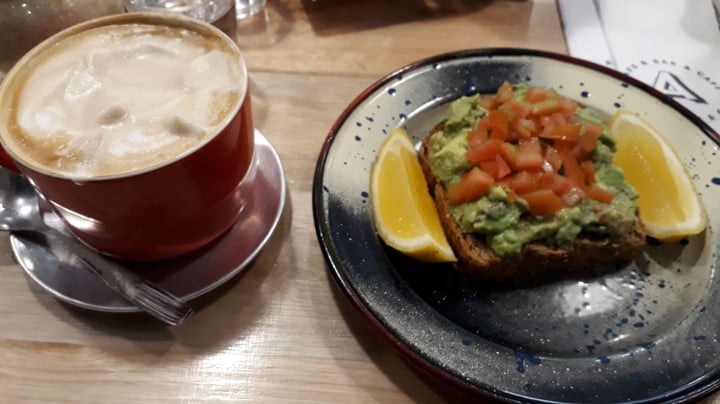 photo of Adorado San Telmo Tostada Con Palta Y Tomate shared by @juli2019 on  17 Sep 2019 - review