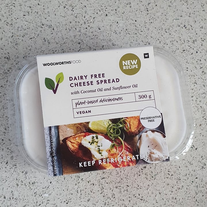 photo of Woolworths Food Dairy Free Cheese Spread shared by @aaronjooste on  12 Aug 2021 - review