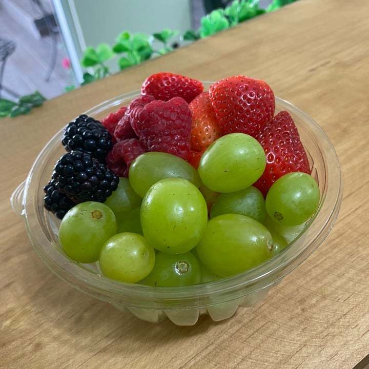 photo of Corazon Verde ♥ Vegano y Vegetariano Fruta De Temporada shared by @isisvleon on  06 Oct 2020 - review