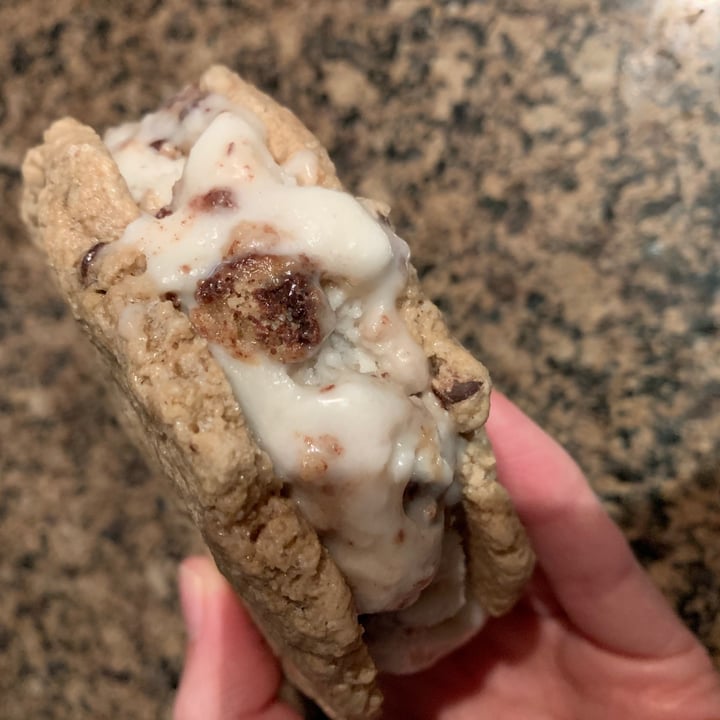 photo of Dear Bella Creamery Build-Your-Own Sammie shared by @alexandraxnicole on  17 Jul 2020 - review