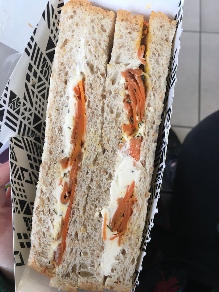 photo of Boots Vegan No Salmon & No Cream Cheese shared by @laurapratt on  06 Dec 2019 - review
