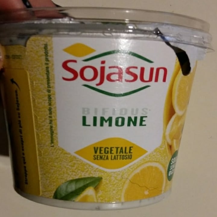 photo of Sojasun Bifidus Limone shared by @gioemma on  09 Dec 2021 - review