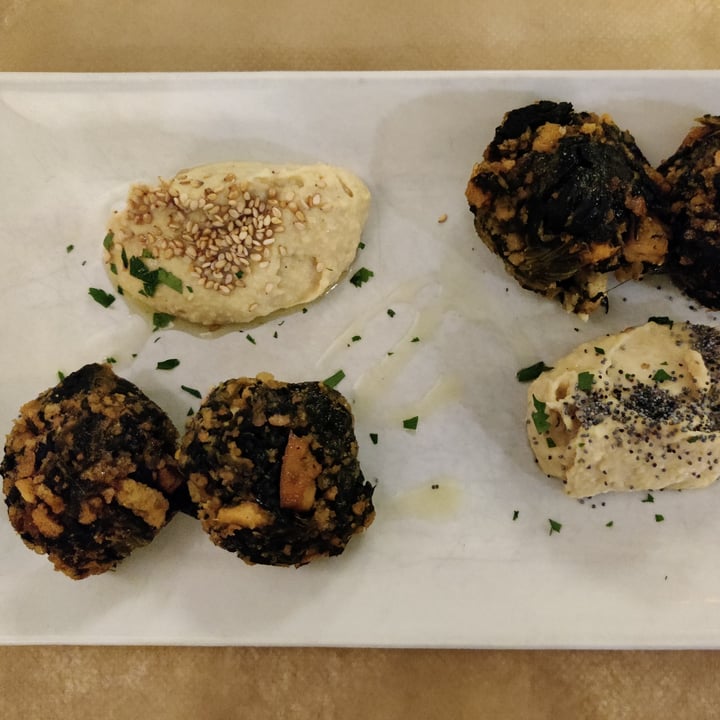 photo of Sanus Fuerteventura tofu and spinach balls with hummus shared by @scarletdev on  22 Jun 2022 - review