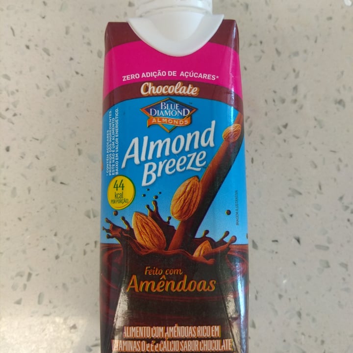 review photo of Blue Diamond Blue Diamond Almond Milk Chocolate shared by @vitorccs on 28 Apr 2022 - review