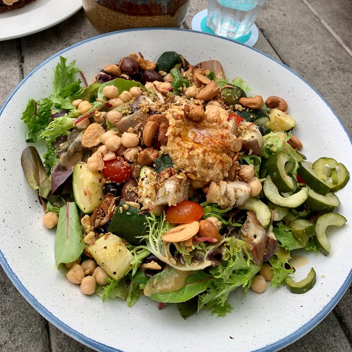 photo of Privé CHIJMES Meditarrean salad shared by @happyfitvegan on  19 Dec 2020 - review