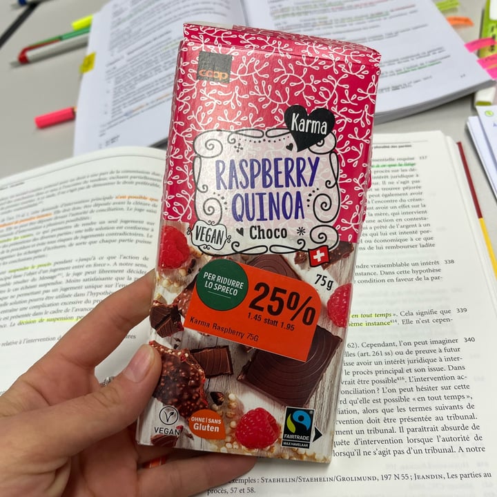 photo of Coop Karma Raspberry Quinoa Choco shared by @alessiasoldati on  04 Jan 2023 - review