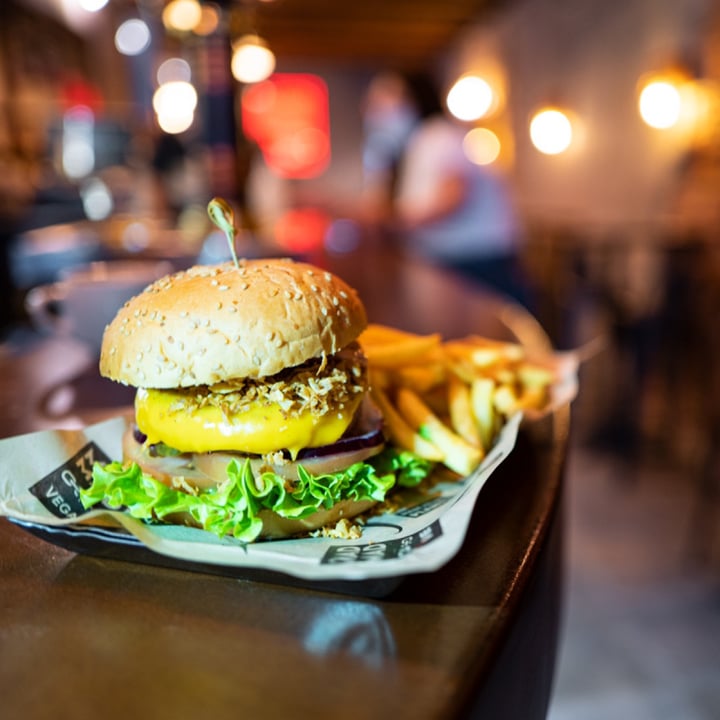 review photo of Mad Mad Vegan Mad Mad Signature shared by @paulagonzalez on 16 Sep 2021 - review