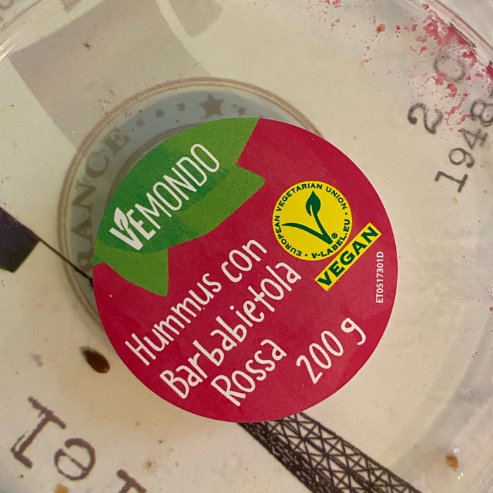 photo of Vemondo  Hummus Barbabietola shared by @llleo on  11 Dec 2022 - review