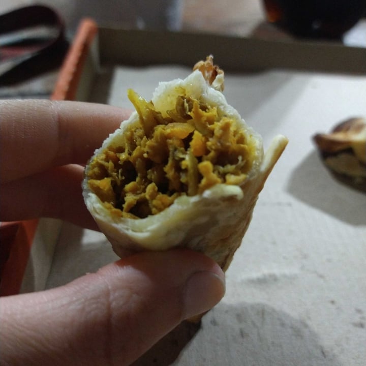 photo of Empanadas de 10 Empanada Pollo Vegano shared by @sofiielliii on  25 Nov 2021 - review