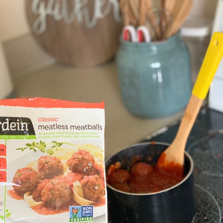 photo of Gardein Classic Meatless Meatballs shared by @juliasmith26 on  08 Jun 2020 - review