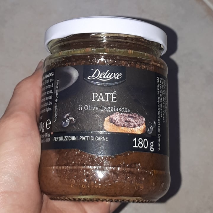 photo of Deluxe  Paté di olive taggiasche shared by @giuliasmart on  29 Jun 2022 - review
